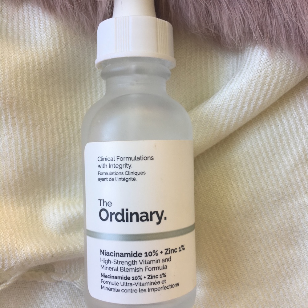 The Ordinary Niacinamide 10% + Zinc 1%
30ml